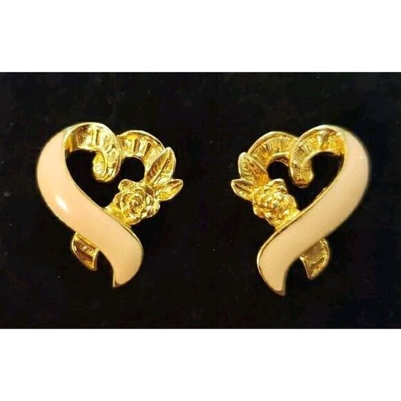 Avon Signed Pink Enamel Breast Cancer Ribbon Heart Pierced Earrings In Gold Tone - Picture 1 of 8
